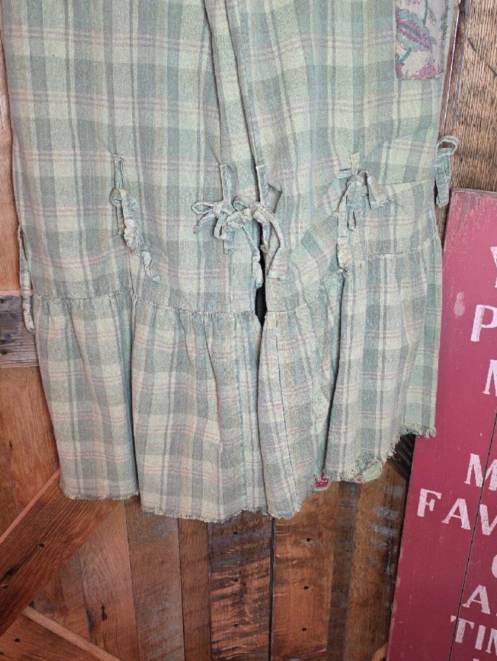 190p A Rare Bird Reversible Strawberry Pant - Picture 4 of 16